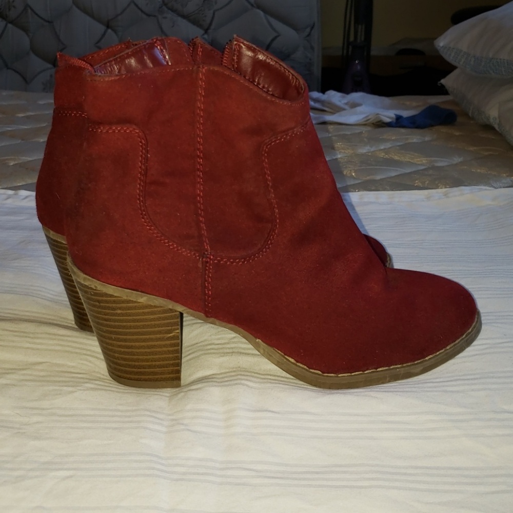 Old Navy booties